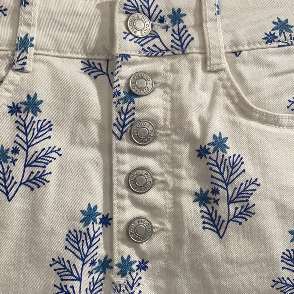 Final Sale 🔥 No More Low Offers ANTHROPOLOGIE PILCRO  HIGH-RISE DENIM SHORTS 30 - Picture 7 of 12